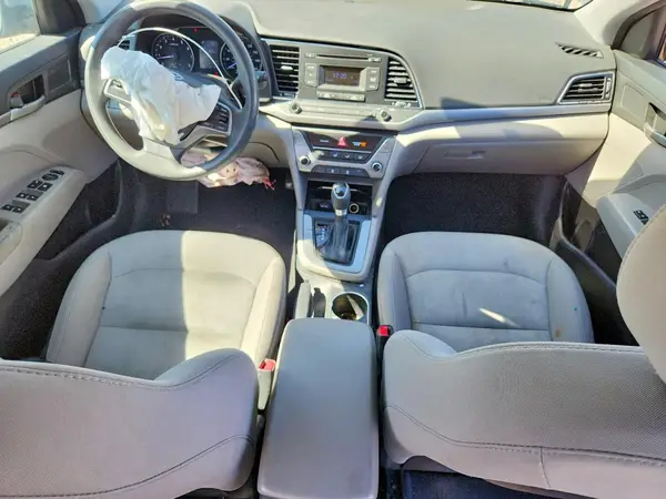 5NPD74LF3HH190248 2017 HYUNDAI ELANTRA - Image 8