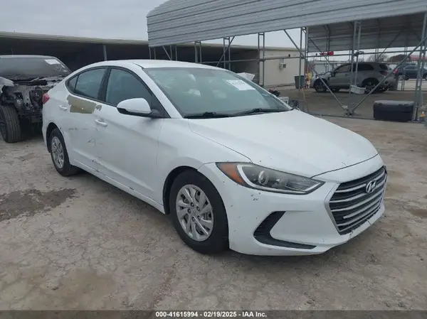 5NPD74LF3HH195868 2017 HYUNDAI ELANTRA - Image 1