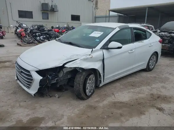 5NPD74LF3HH195868 2017 HYUNDAI ELANTRA - Image 2