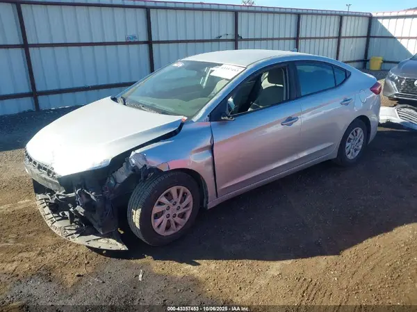 5NPD74LF3HH200650 2017 HYUNDAI ELANTRA - Image 2