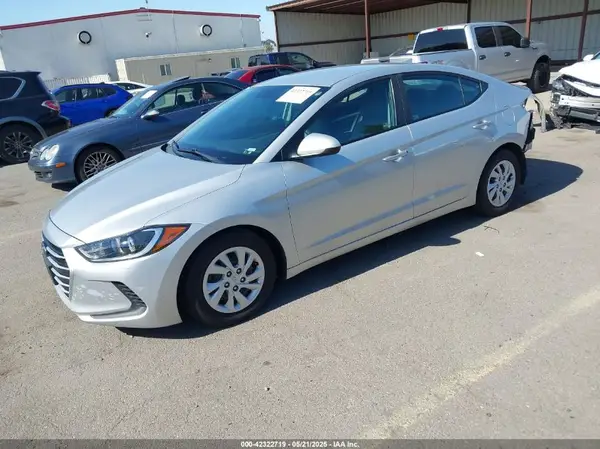5NPD74LF3HH205458 2017 HYUNDAI ELANTRA - Image 2