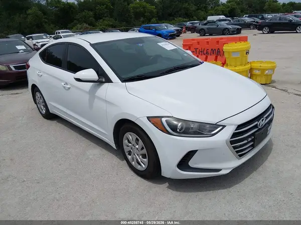 5NPD74LF3HH206142 2017 HYUNDAI ELANTRA - Image 1