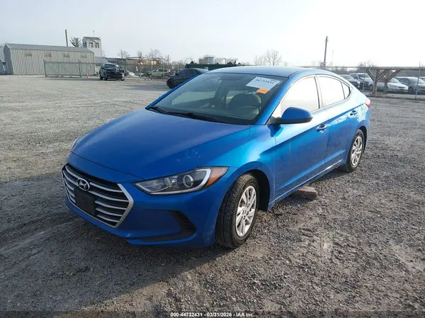 5NPD74LF3HH209140 2017 HYUNDAI ELANTRA - Image 2