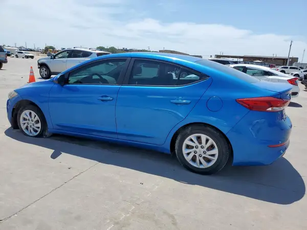 5NPD74LF3JH214358 2018 HYUNDAI ELANTRA - Image 2