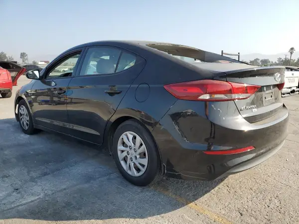 5NPD74LF3JH217048 2018 HYUNDAI ELANTRA - Image 2