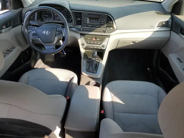 5NPD74LF3JH217048 2018 HYUNDAI ELANTRA - Image 8