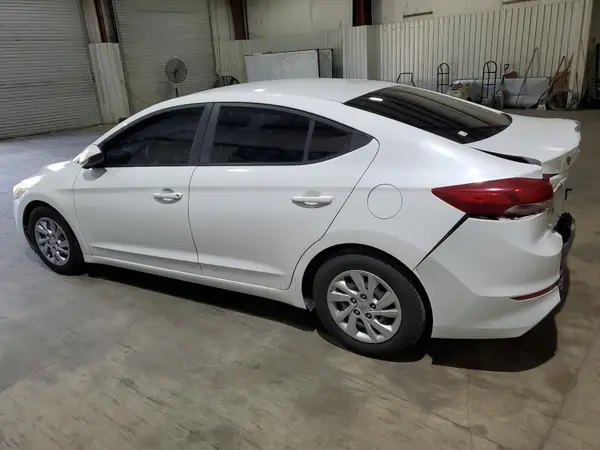 5NPD74LF3JH226719 2018 HYUNDAI ELANTRA - Image 2