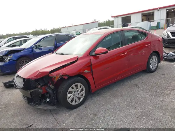 5NPD74LF3JH229023 2018 HYUNDAI ELANTRA - Image 2