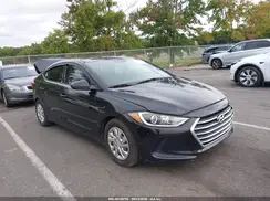 5NPD74LF3JH233864 2018 HYUNDAI ELANTRA