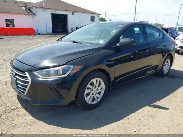5NPD74LF3JH256688 2018 HYUNDAI ELANTRA - Image 2