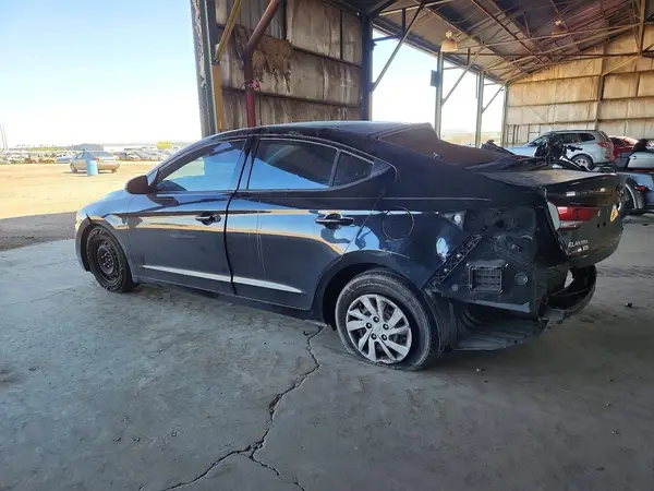 5NPD74LF3JH259297 2018 HYUNDAI ELANTRA - Image 2