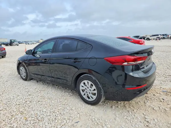 5NPD74LF3JH260076 2018 HYUNDAI ELANTRA - Image 2