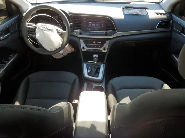 5NPD74LF3JH260546 2018 HYUNDAI ELANTRA - Image 8