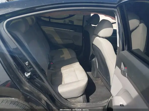 5NPD74LF3JH263091 2018 HYUNDAI ELANTRA - Image 8