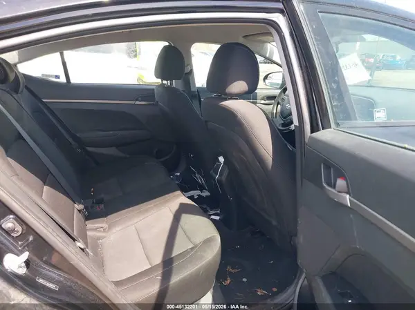 5NPD74LF3JH264239 2018 HYUNDAI ELANTRA - Image 8