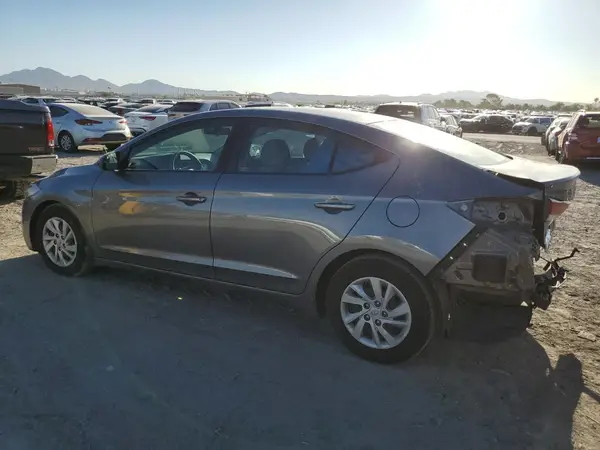 5NPD74LF3JH271224 2018 HYUNDAI ELANTRA - Image 2