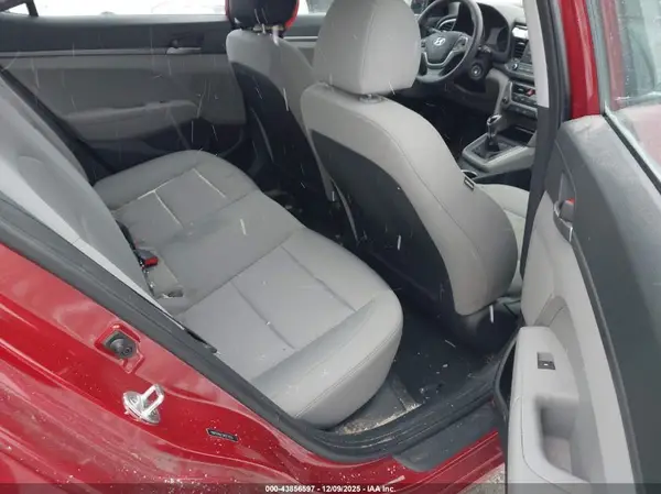 5NPD74LF3JH273331 2018 HYUNDAI ELANTRA - Image 8
