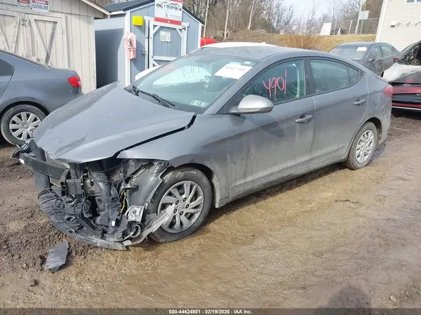 5NPD74LF3JH274558 2018 HYUNDAI ELANTRA - Image 2