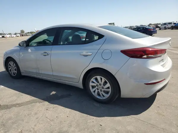 5NPD74LF3JH279937 2018 HYUNDAI ELANTRA - Image 2