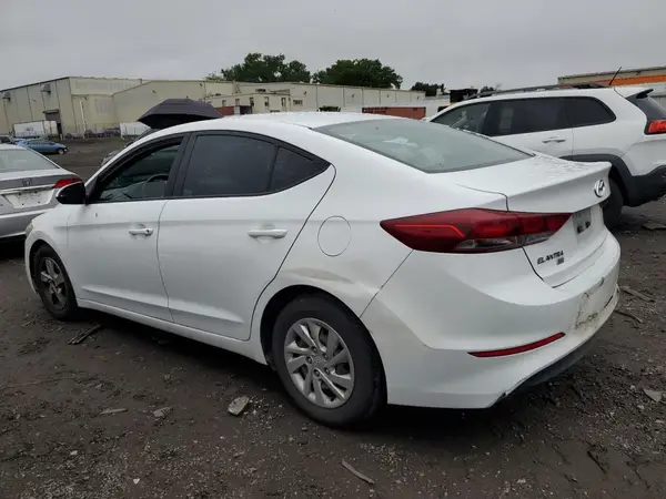 5NPD74LF3JH284457 2018 HYUNDAI ELANTRA - Image 2