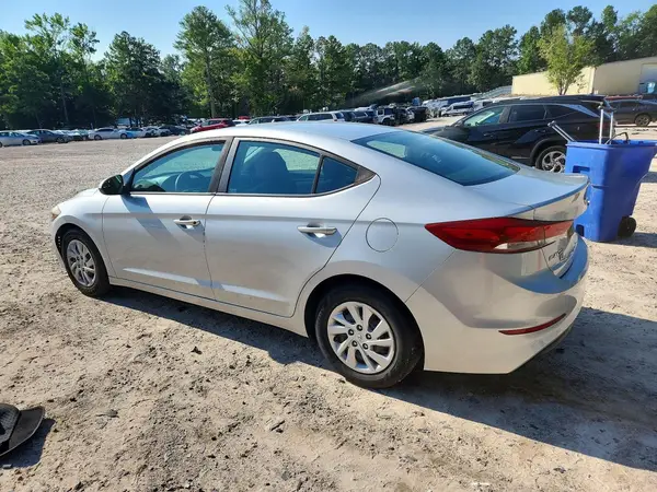 5NPD74LF3JH284880 2018 HYUNDAI ELANTRA - Image 2