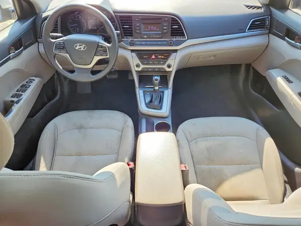 5NPD74LF3JH284880 2018 HYUNDAI ELANTRA - Image 8