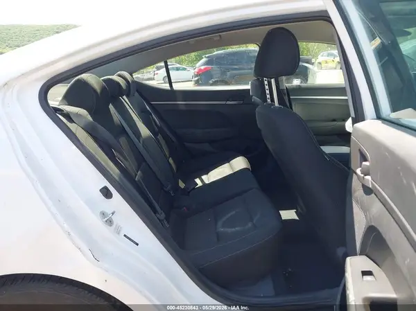 5NPD74LF3JH286919 2018 HYUNDAI ELANTRA - Image 8