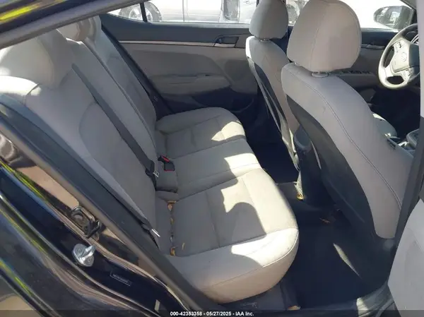 5NPD74LF3JH287147 2018 HYUNDAI ELANTRA - Image 8