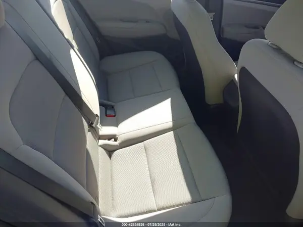 5NPD74LF3JH287682 2018 HYUNDAI ELANTRA - Image 8
