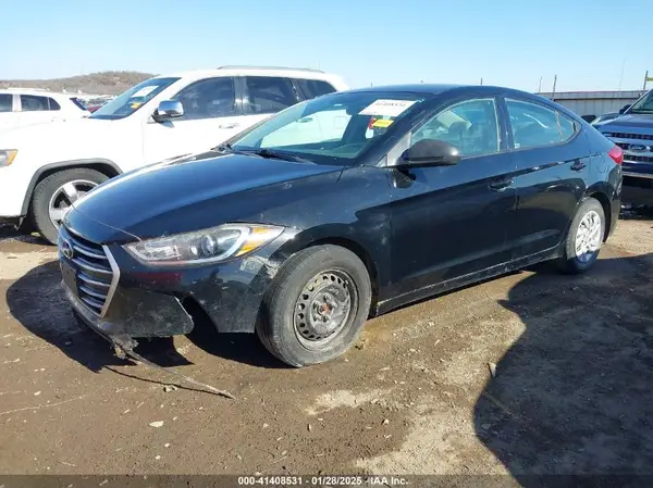 5NPD74LF3JH288024 2018 HYUNDAI ELANTRA - Image 2