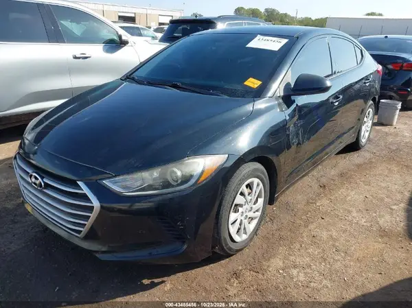 5NPD74LF3JH289433 2018 HYUNDAI ELANTRA - Image 2