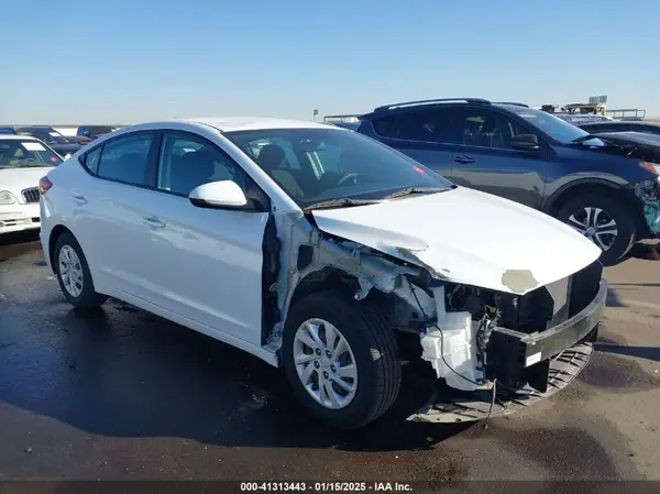 5NPD74LF3JH289674 2018 HYUNDAI ELANTRA - Image 1