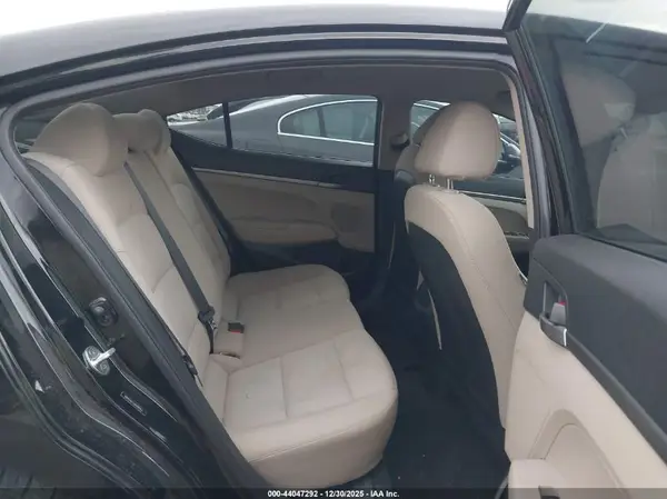 5NPD74LF3JH298763 2018 HYUNDAI ELANTRA - Image 8