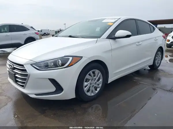 5NPD74LF3JH312693 2018 HYUNDAI ELANTRA - Image 2