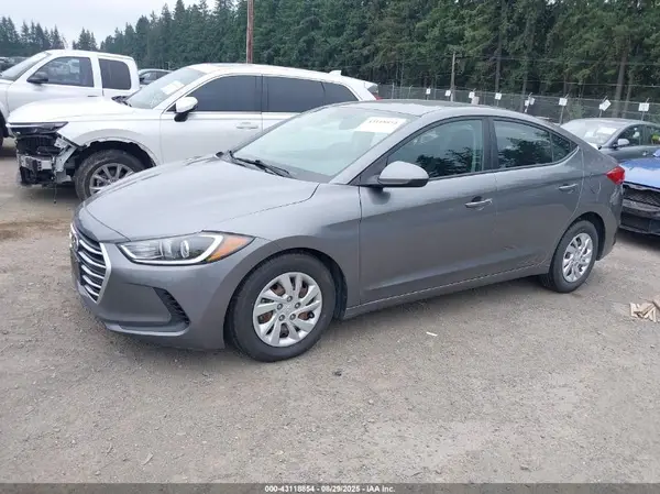 5NPD74LF3JH317022 2018 HYUNDAI ELANTRA - Image 2