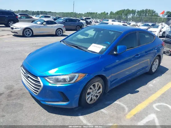 5NPD74LF3JH317540 2018 HYUNDAI ELANTRA - Image 2