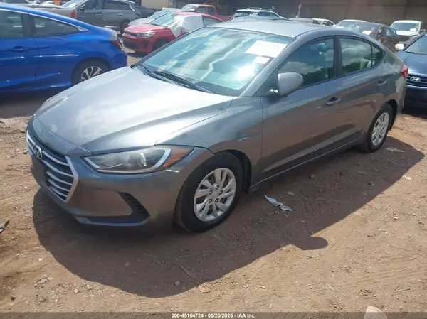 5NPD74LF3JH319580 2018 HYUNDAI ELANTRA - Image 2