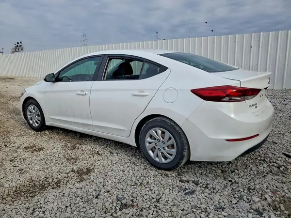 5NPD74LF3JH322608 2018 HYUNDAI ELANTRA - Image 2