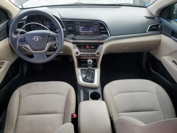 5NPD74LF3JH324262 2018 HYUNDAI ELANTRA - Image 8