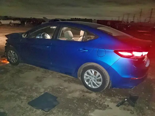 5NPD74LF3JH331860 2018 HYUNDAI ELANTRA - Image 2