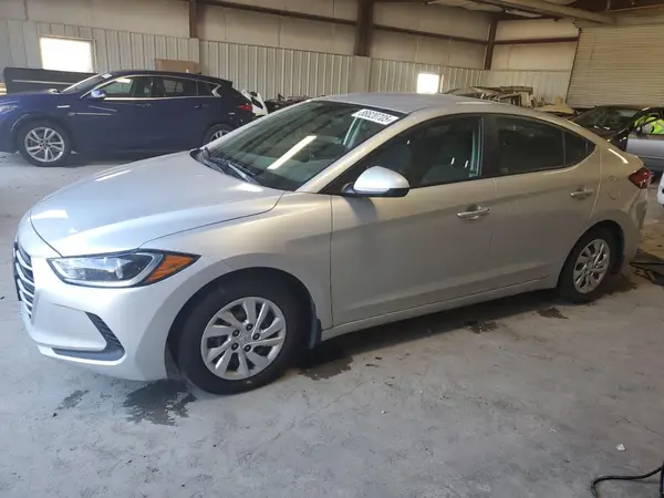 5NPD74LF3JH333947 2018 HYUNDAI ELANTRA - Image 1