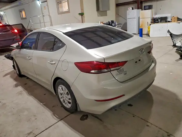 5NPD74LF3JH335021 2018 HYUNDAI ELANTRA - Image 2