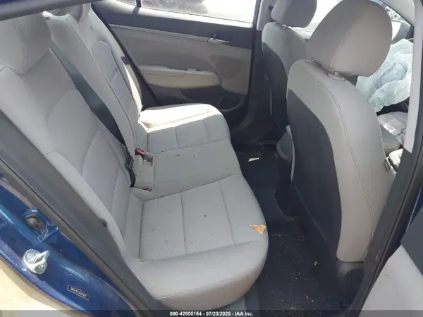 5NPD74LF3JH341028 2018 HYUNDAI ELANTRA - Image 8
