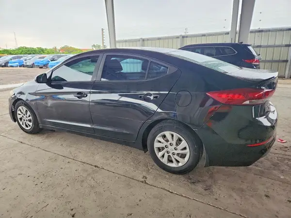 5NPD74LF3JH344754 2018 HYUNDAI ELANTRA - Image 2