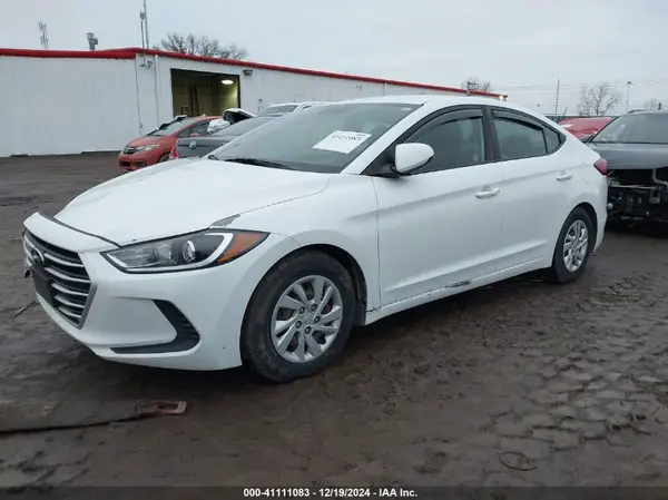 5NPD74LF3JH345774 2018 HYUNDAI ELANTRA - Image 2