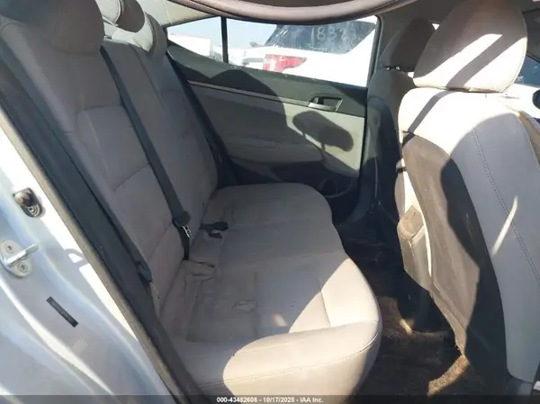 5NPD74LF3JH347427 2018 HYUNDAI ELANTRA - Image 8