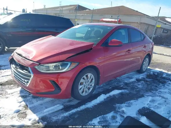 5NPD74LF3JH349579 2018 HYUNDAI ELANTRA - Image 2