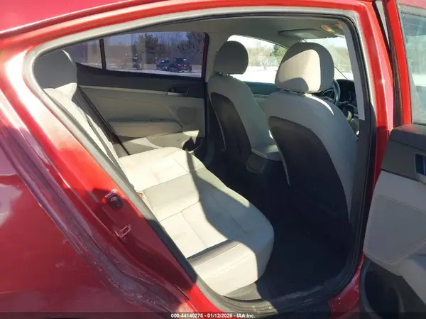 5NPD74LF3JH349579 2018 HYUNDAI ELANTRA - Image 8