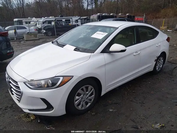 5NPD74LF3JH351378 2018 HYUNDAI ELANTRA - Image 2