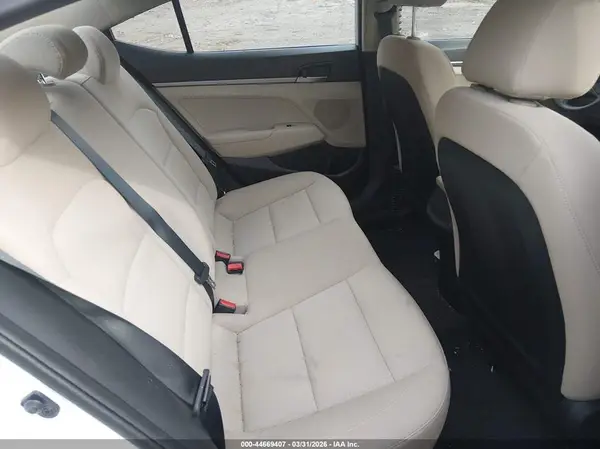 5NPD74LF3JH351378 2018 HYUNDAI ELANTRA - Image 8